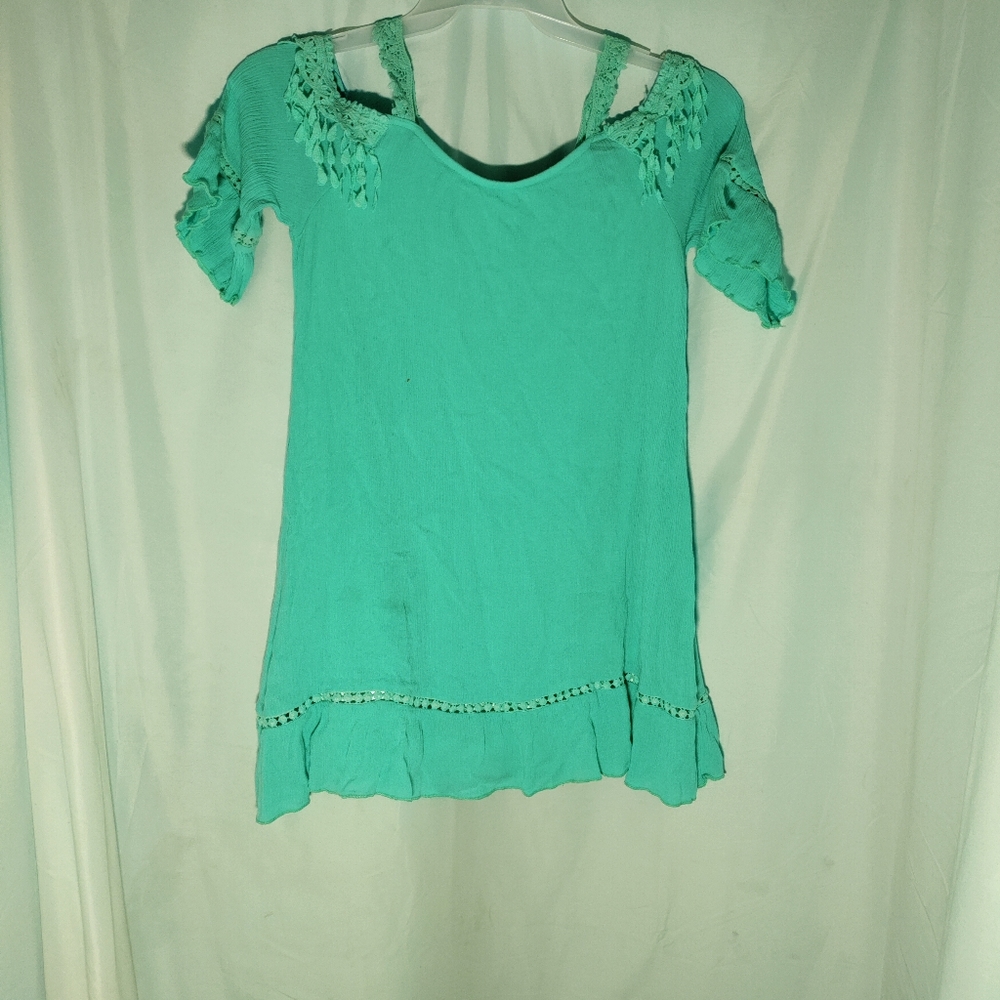Little sassy blouse - Picture 2 of 4